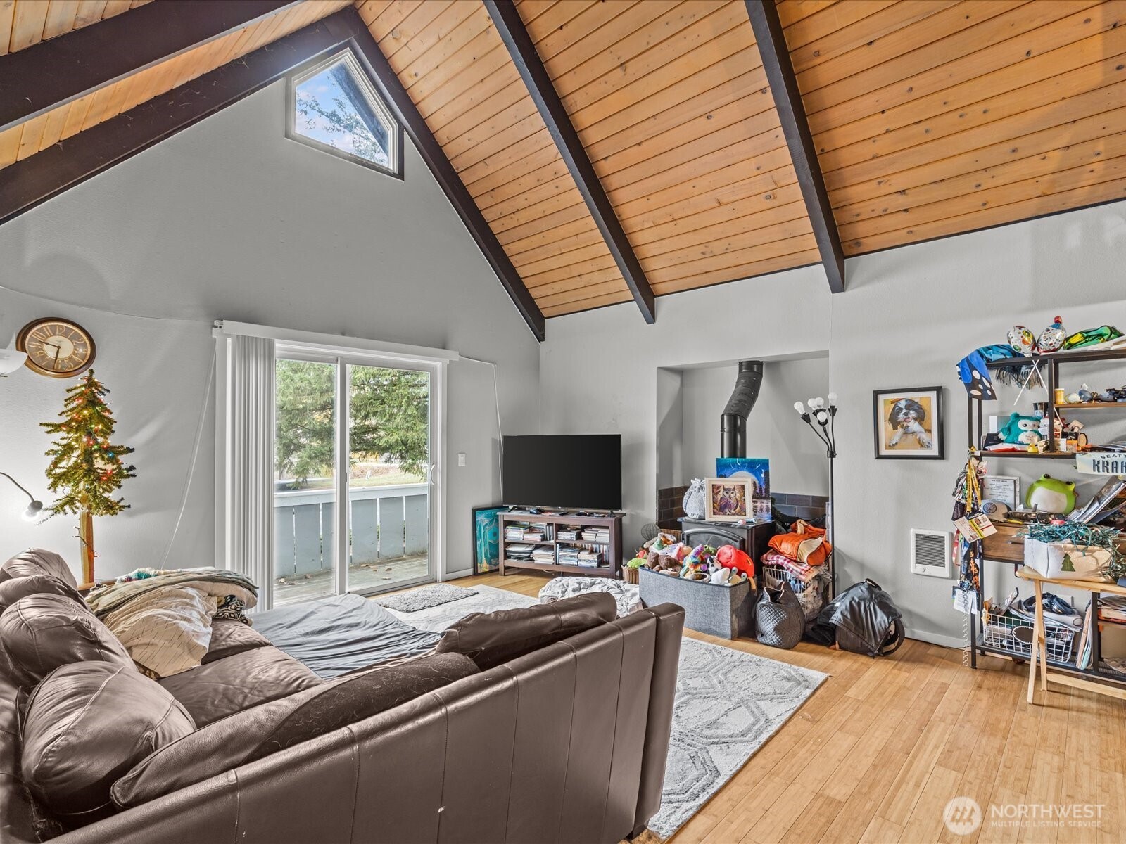 4221 67th Avenue W A