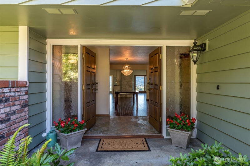 18 Island View Lane