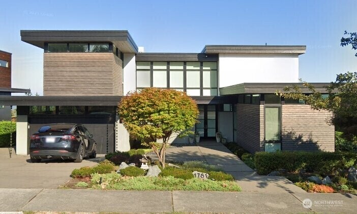 Photo of 1781 Harrison Court NE, Issaquah, WA 98029 (MLS # 2581195)