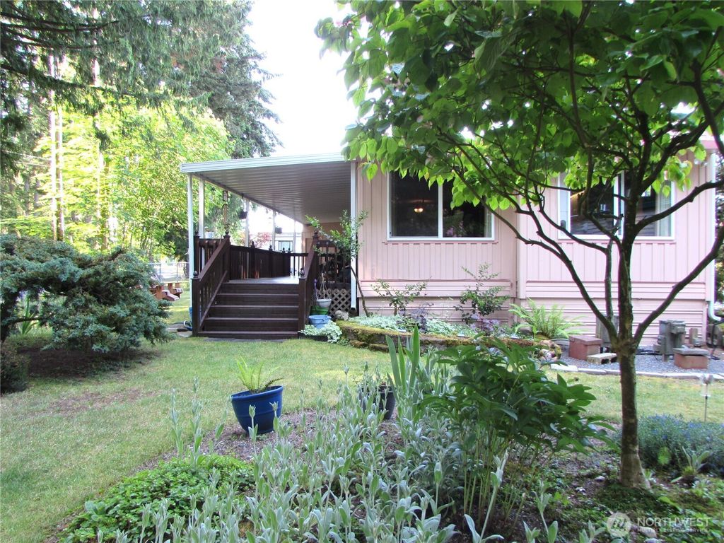 Photo of 11622 Silver Lake Road #14, Everett, WA 98208 (MLS # 2387750)