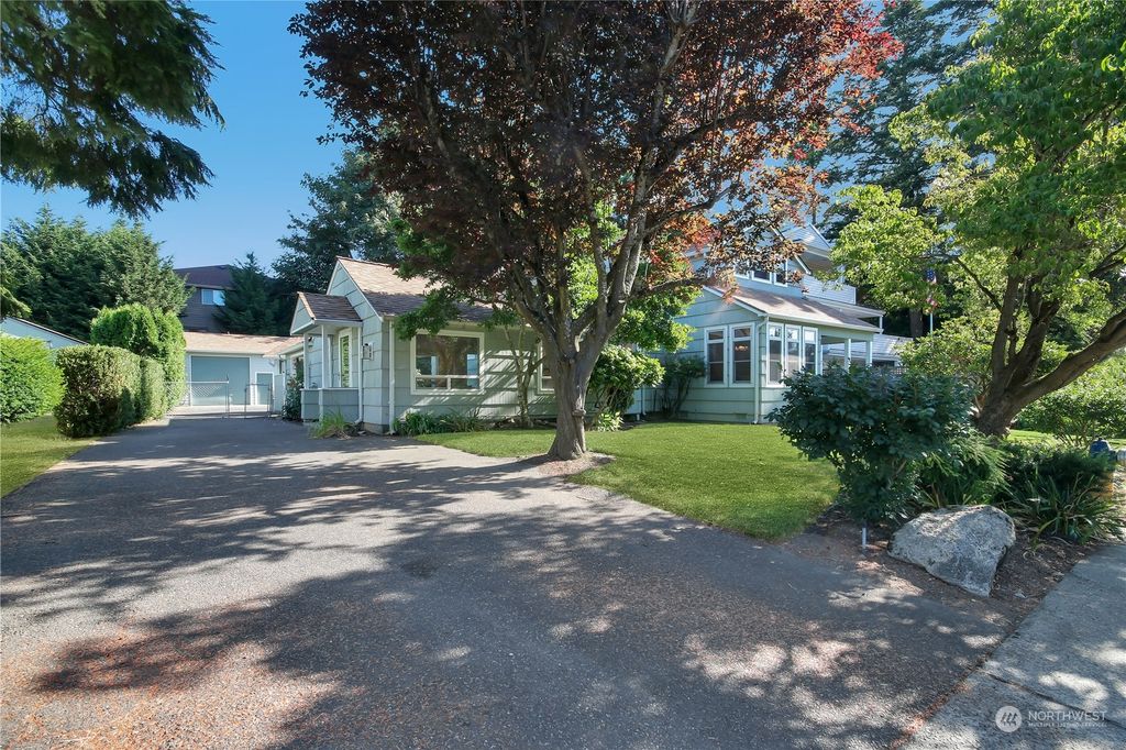 Photo of 5936 S 149th Street, Tukwila, WA 98168 (MLS # 2267824)