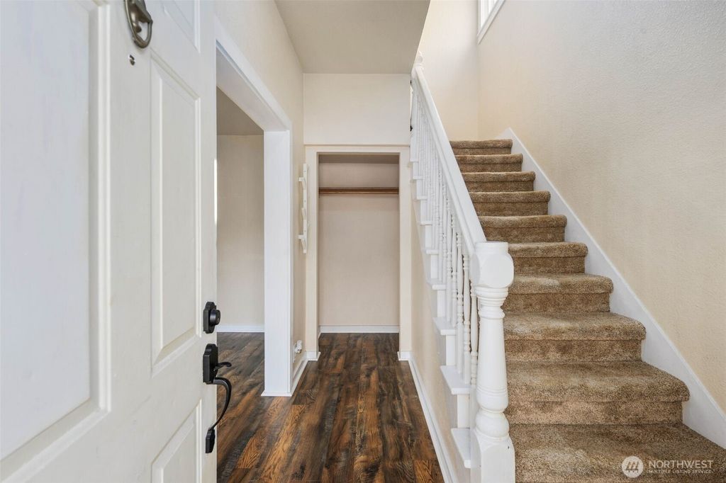 Photo of 2307 Fulton Street, Everett, WA 98201 (MLS # 2430666)
