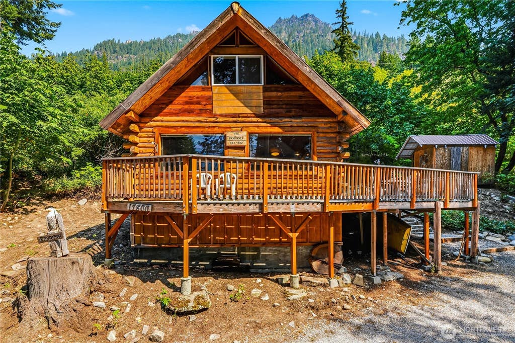 Photo of 17800 N Shore Dr. DR, Leavenworth, WA 98826 (MLS # 2553255)
