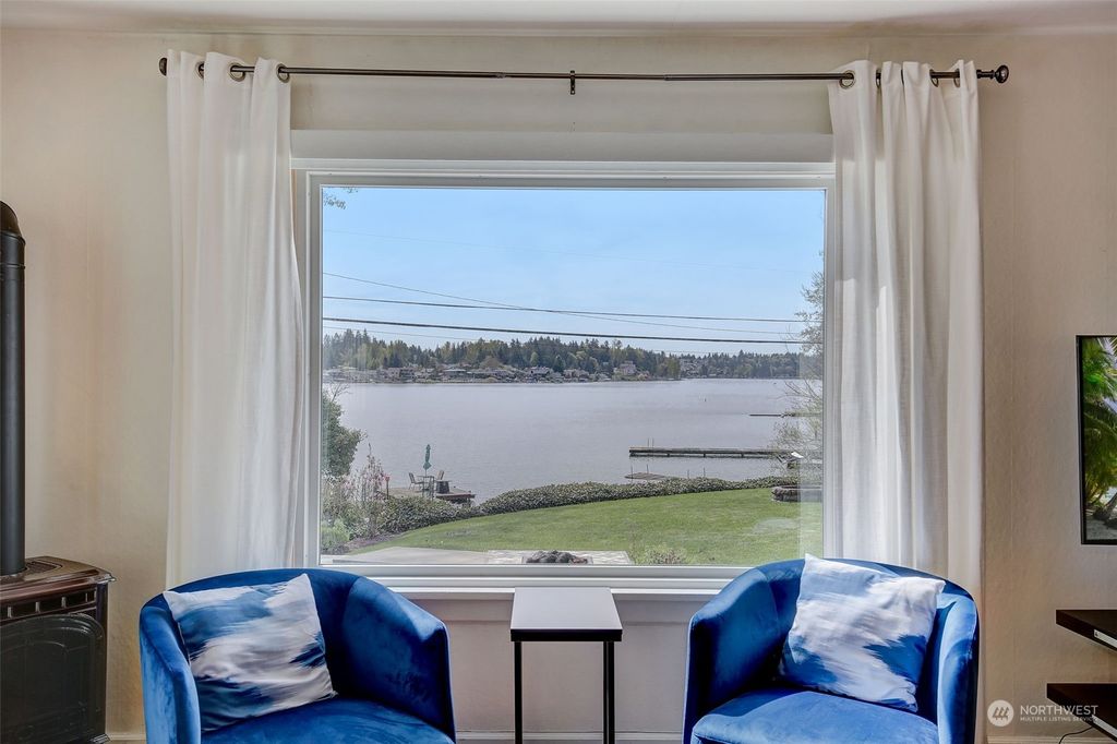 Photo of 11603 N Lakeshore Drive, Lake Stevens, WA 98258 (MLS # 2237450)