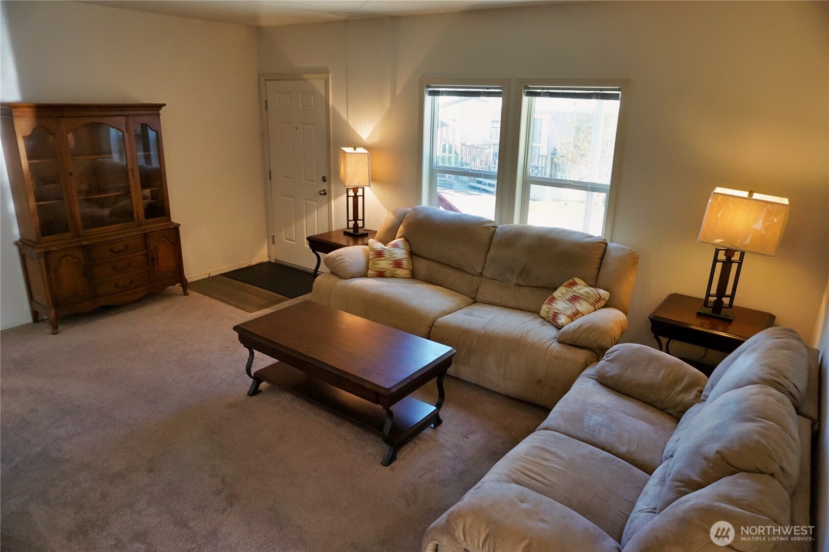 2350 Douglas Road 26