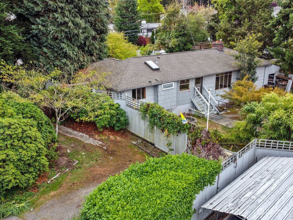 Photo of 7061 NE 155th Place, Kenmore, WA 98028 (MLS # 2155593)