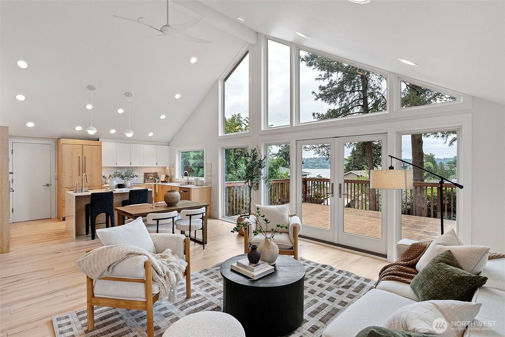 Photo of 4020 47th Avenue S, Seattle, WA 98118 (MLS # 2522893)