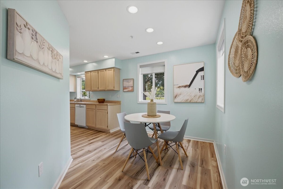 321 SE Orchard Dr. 13