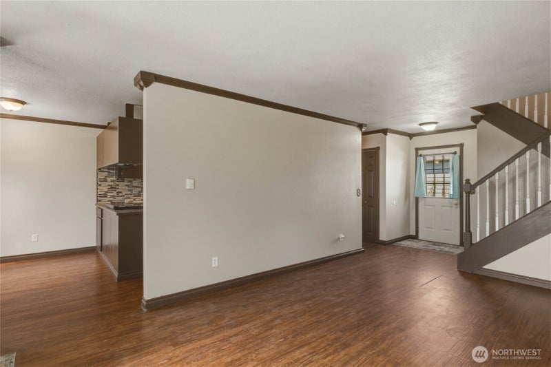 225 W Highland Avenue
