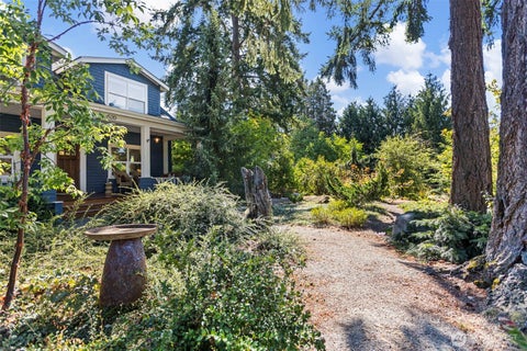 Photo of 15520 Burke Avenue N, Shoreline, WA 98133 (MLS # 2586561)