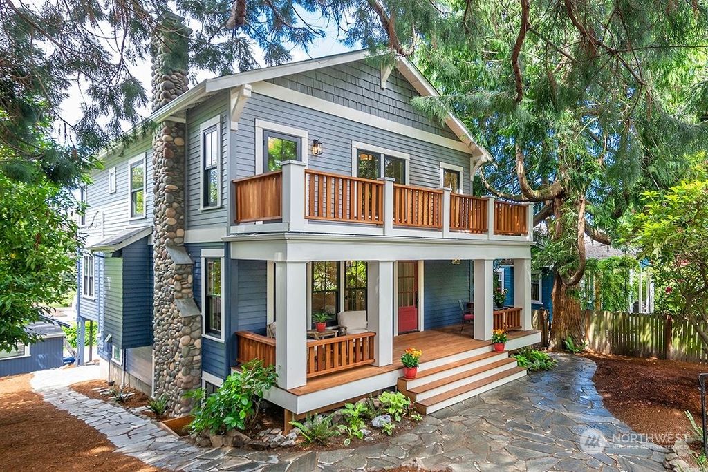 Photo of 6527 40th Avenue SW, Seattle, WA 98136 (MLS # 2211621)