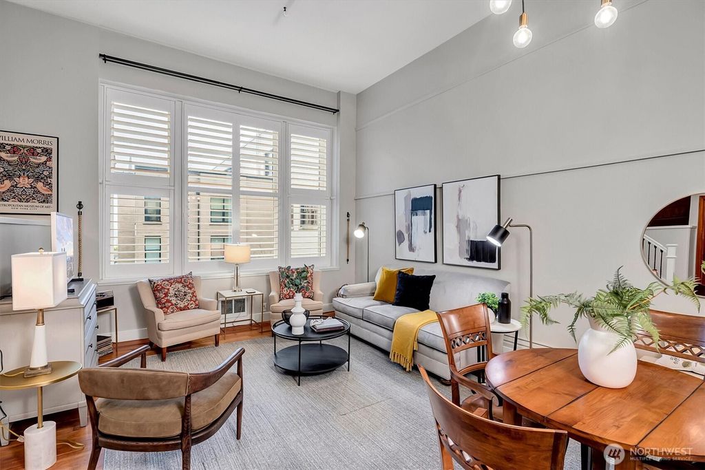 Photo of 201 Galer Street #331, Seattle, WA 98109 (MLS # 2502776)