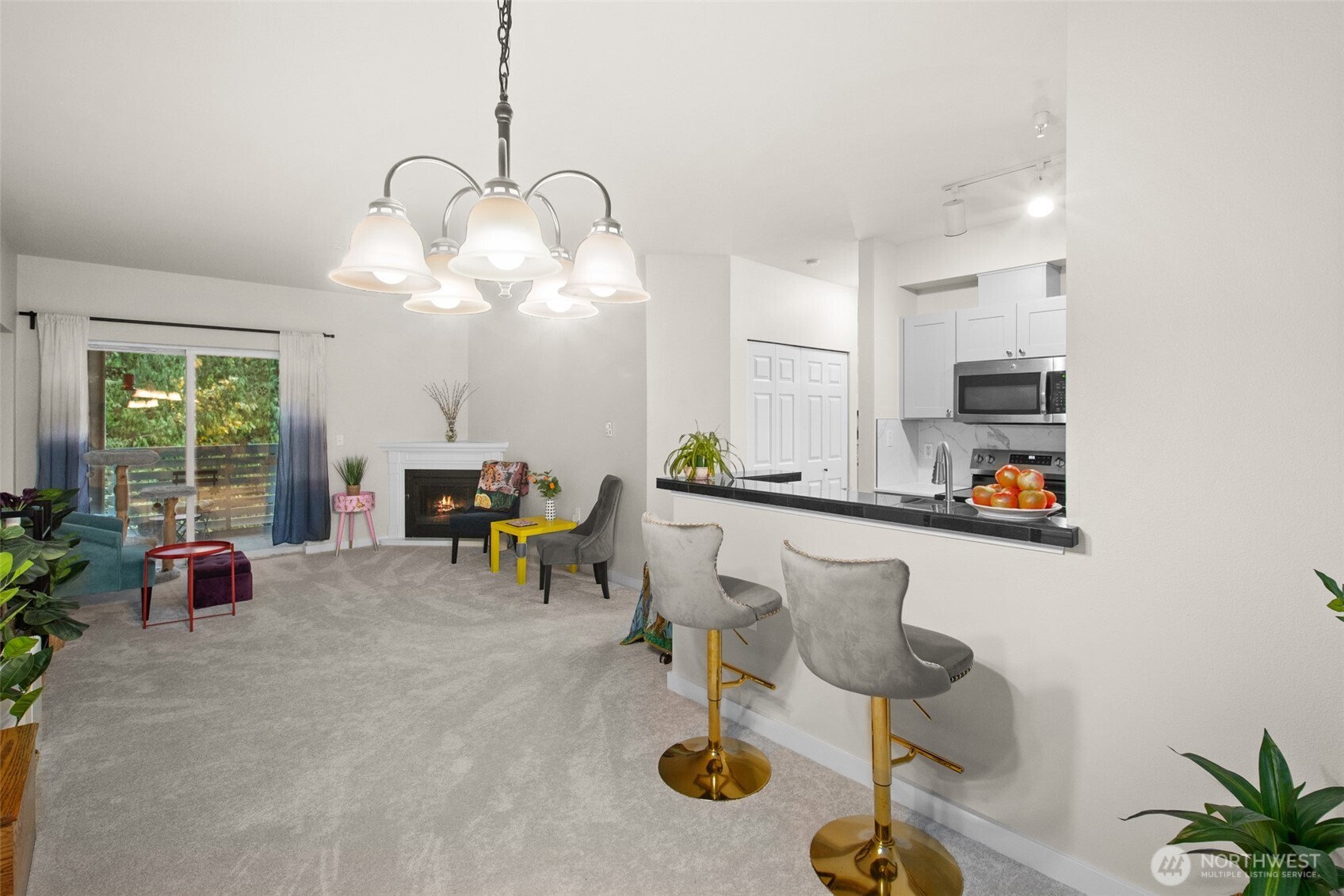 801 Rainer Avenue N E324