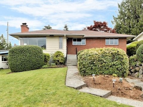Photo of 7051 S Lakeridge Drive, Seattle, WA 98178 (MLS # 2514962)