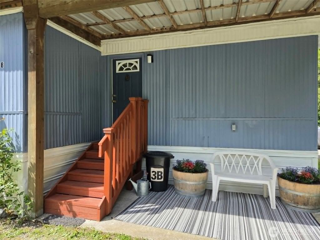 Photo of 206 N Kentucky Avenue #3B, Granite Falls, WA 98252 (MLS # 2516845)
