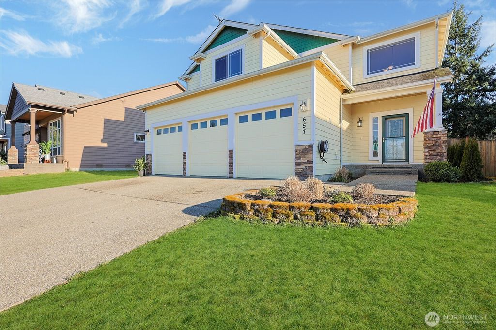 Photo of 657 Joy Street, Eatonville, WA 98328 (MLS # 2487929)