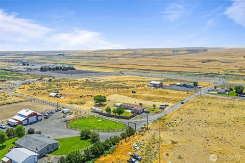Photo of 411 N Wahl Rd, Lind, WA 99341 (MLS # 2439162)