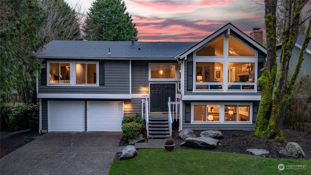 Photo of 4410 187th Place SE, Issaquah, WA 98027 (MLS # 2194496)