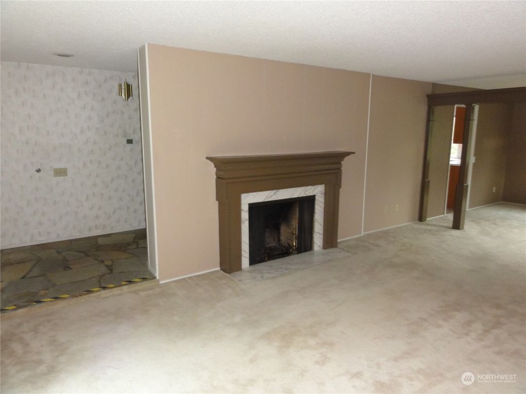 Photo of 32018 28th Avenue SW, Federal Way, WA 98023 (MLS # 2195262)