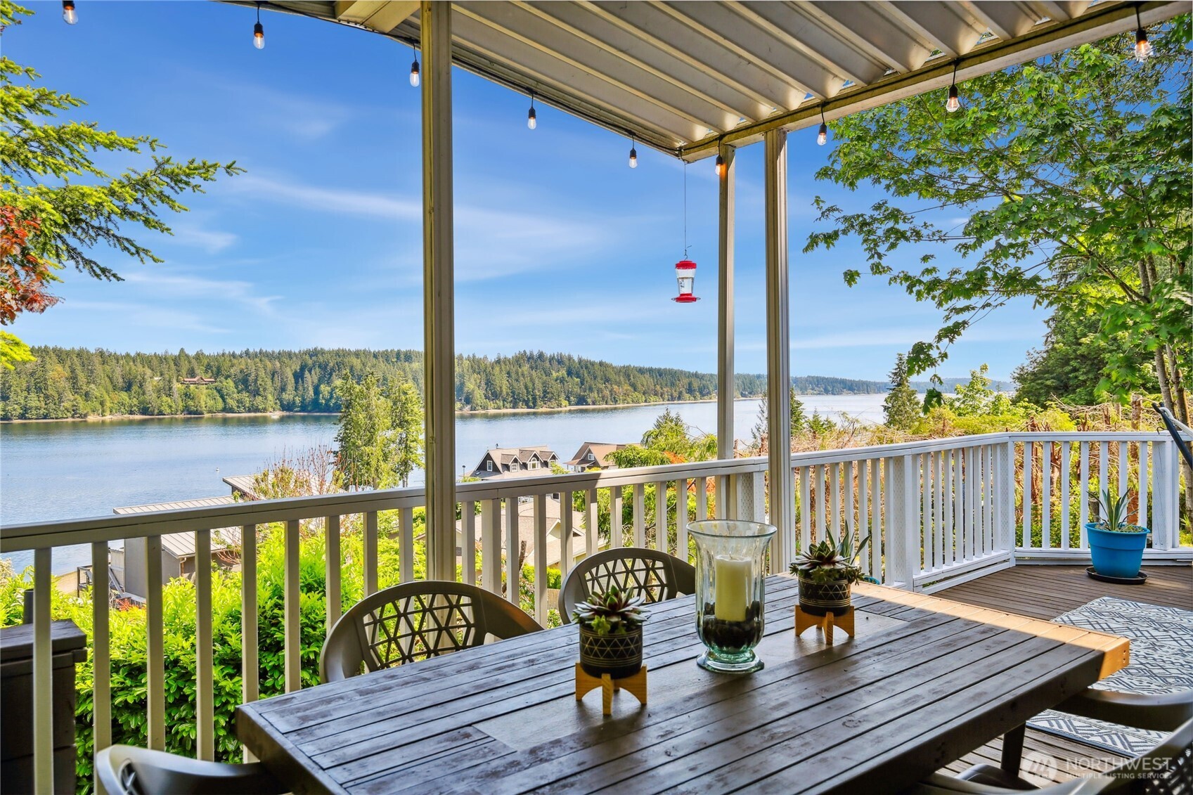 70 E Rustle Way
