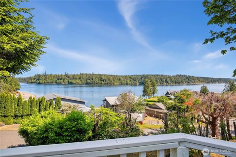 70 E Rustle Way Grapeview WA 98546