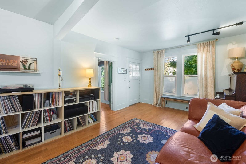 2359 NW 67th Street