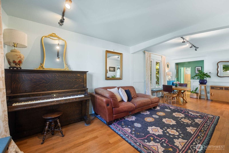 2359 NW 67th Street