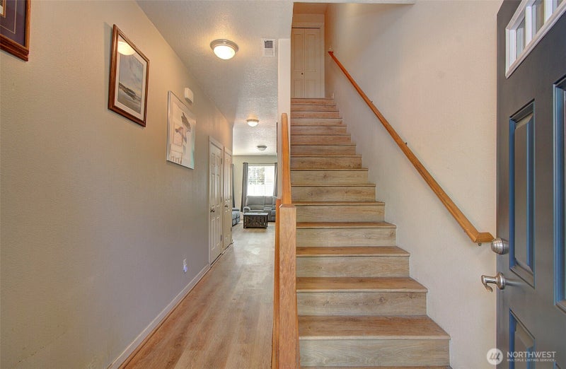 2428 NE 113th Court