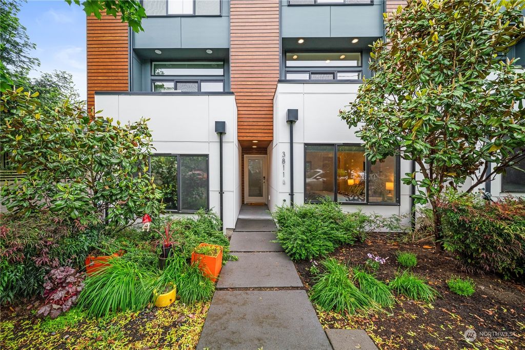 Photo of 3811 Ashworth Avenue N #B, Seattle, WA 98103 (MLS # 2233781)