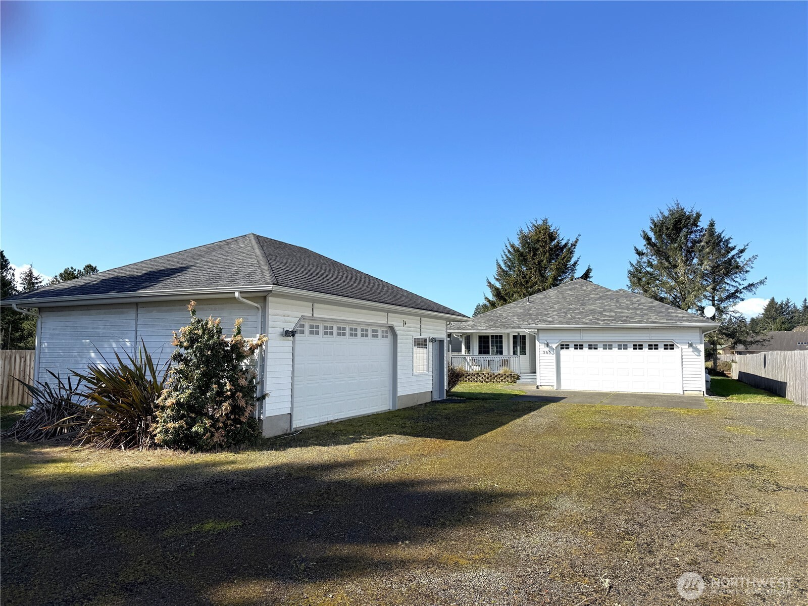 365 Eagle Nest Court SE