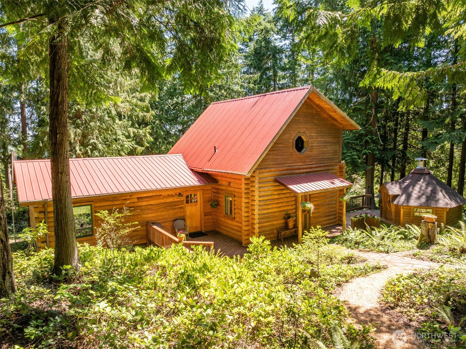214 Cougar Crest Road