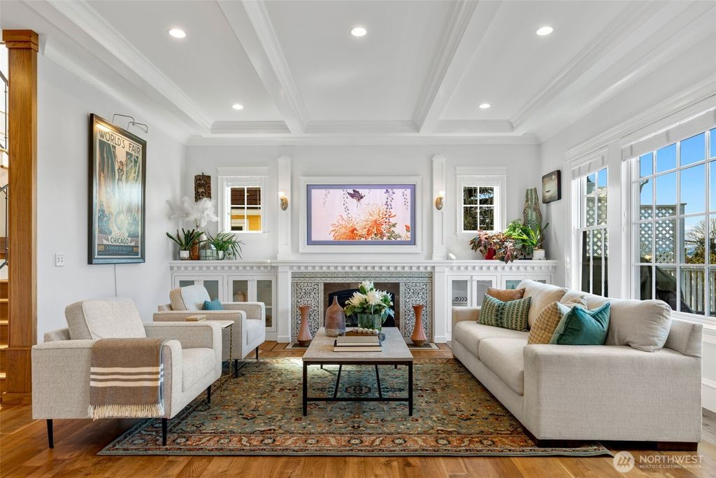 Photo of 3723 41st Avenue SW, Seattle, WA 98116 (MLS # 2499949)