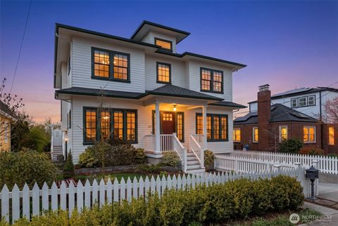 Photo of 3723 41st Avenue SW, Seattle, WA 98116 (MLS # 2499949)