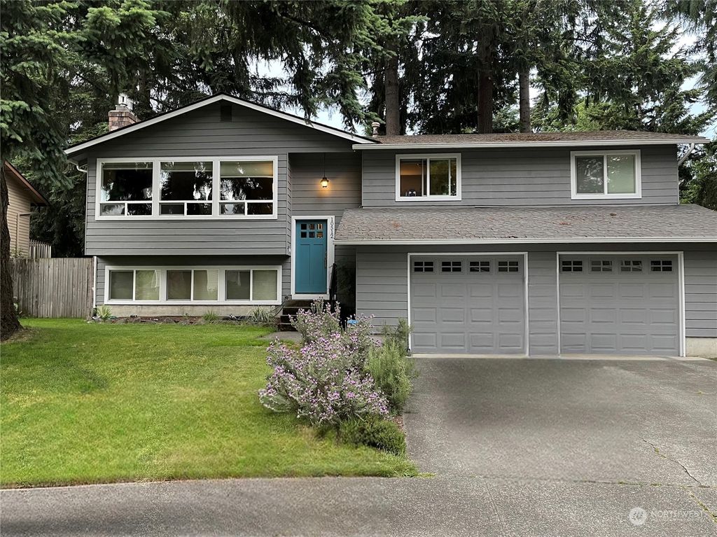 Photo of 10512 160th Court NE, Redmond, WA 98052 (MLS # 2210200)