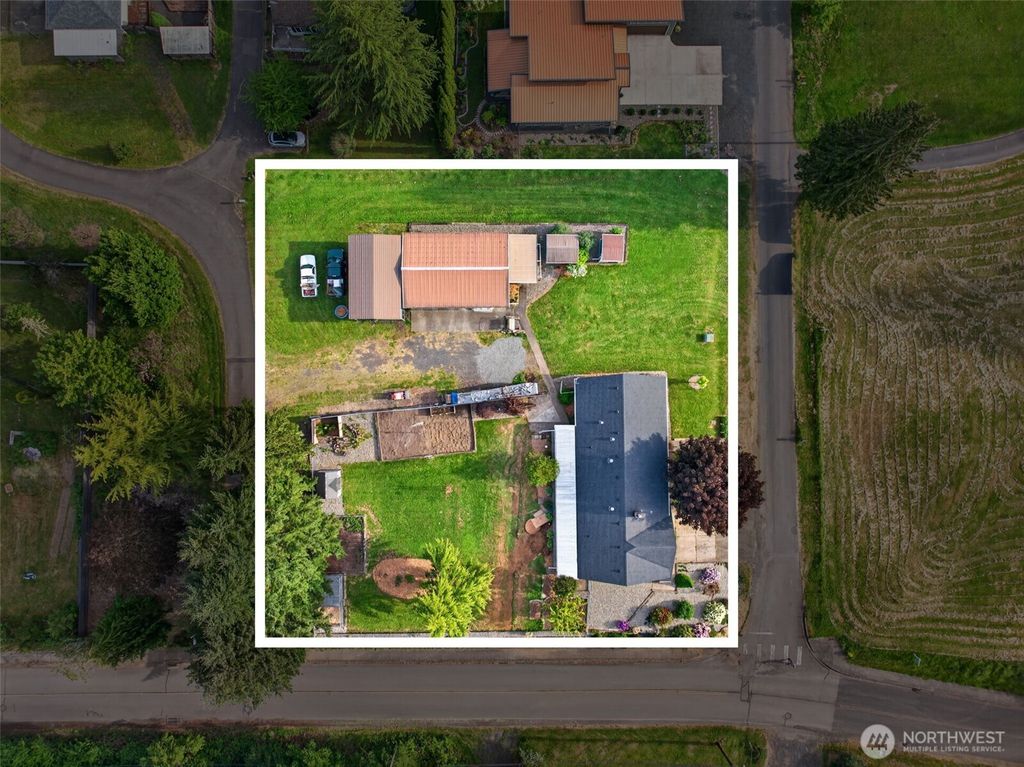 Photo of 1016 NE Rhoades Street, Winlock, WA 98596 (MLS # 2515663)