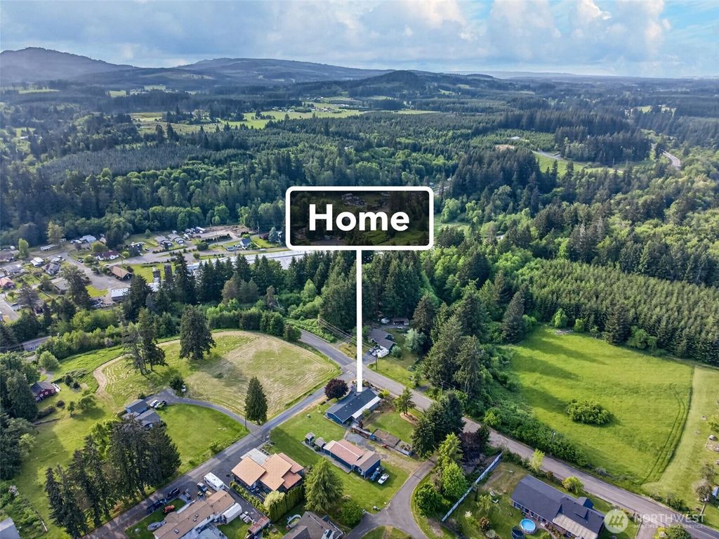 Photo of 1016 NE Rhoades Street, Winlock, WA 98596 (MLS # 2515663)