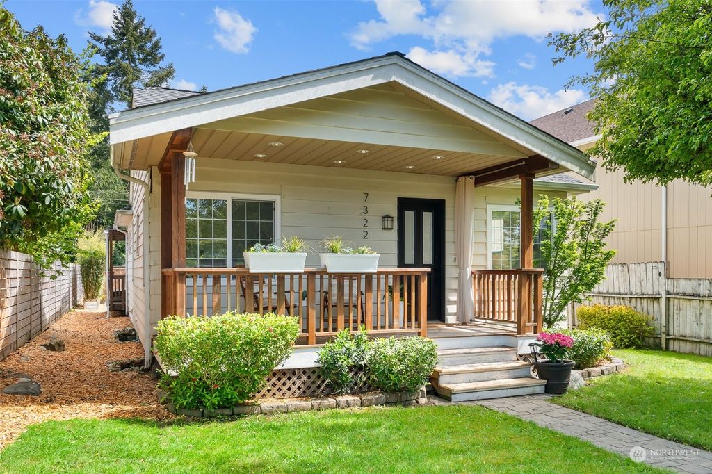Photo of 7322 31st Ave Ave SW, Seattle, WA 98126 (MLS # 2234837)