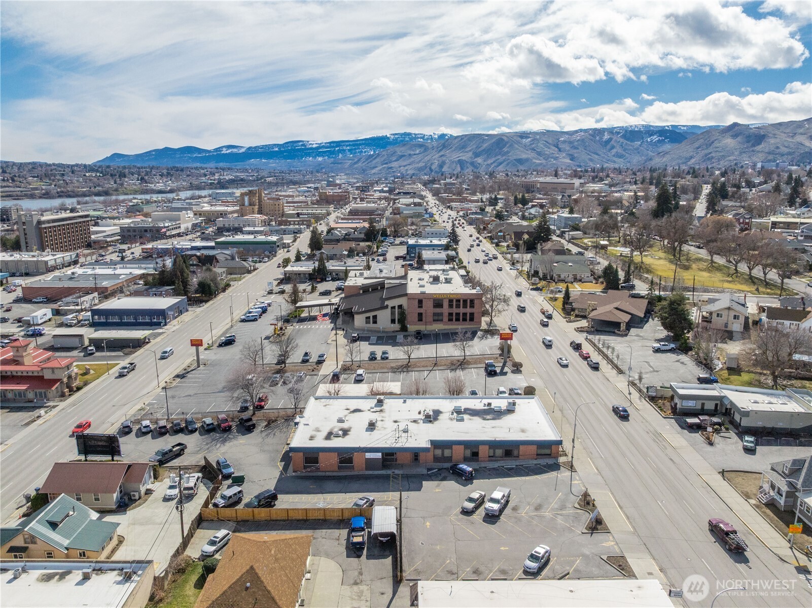 325 N Chelan Avenue A