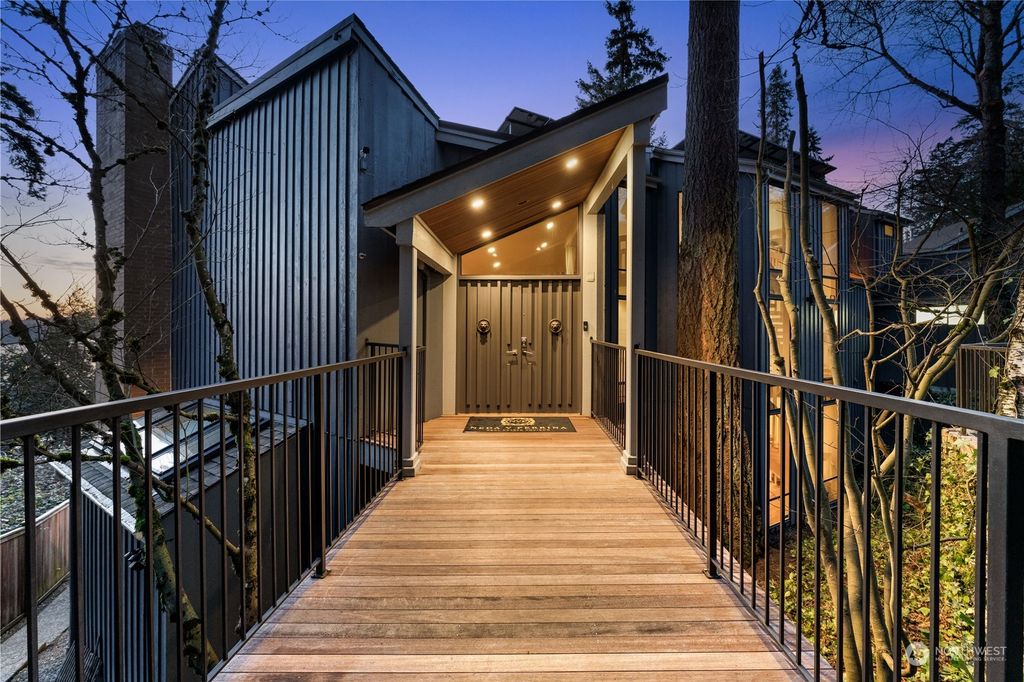 Photo of 3809 W Mercer Way, Mercer Island, WA 98040 (MLS # 2324521)