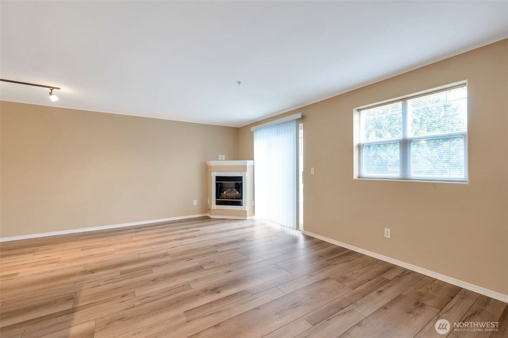 Photo of 3980 129th Place SE #B102, Bellevue, WA 98006 (MLS # 2586067)