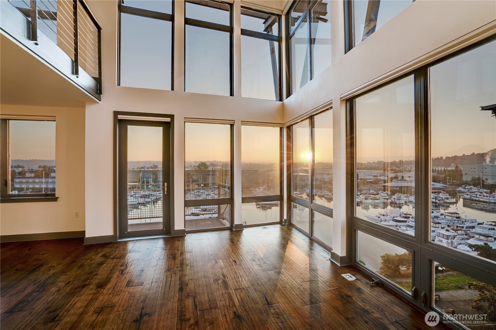 1705 Dock Street 525