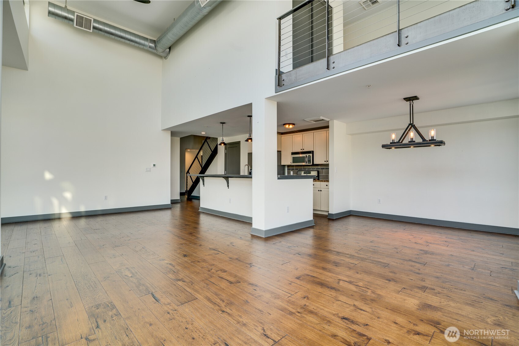 1705 Dock Street 525