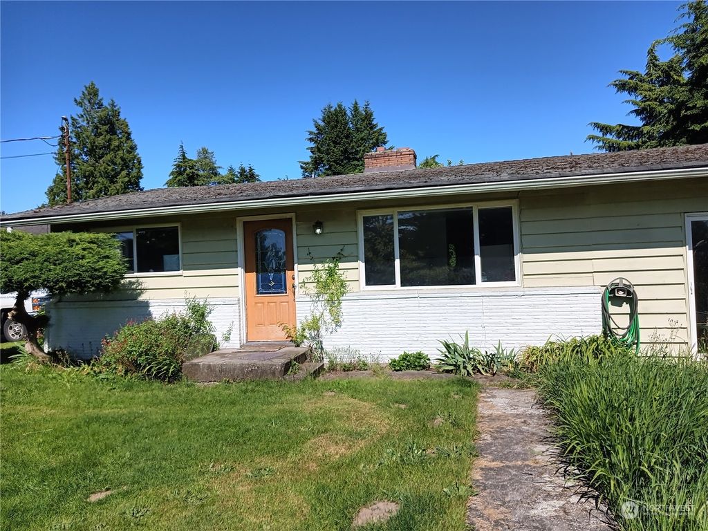 Photo of 9842 22nd Avenue SW, Seattle, WA 98106 (MLS # 2253126)