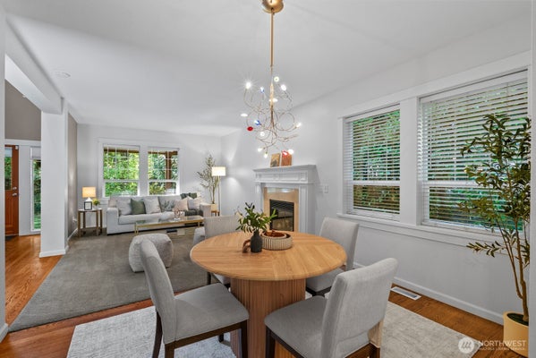 10220 NE YAQUINA AVE, BAINBRIDGE ISLAND, WA 98110 - Image 80bbda0c10f4ec444f31c9ee7a9efdb3/1441410181