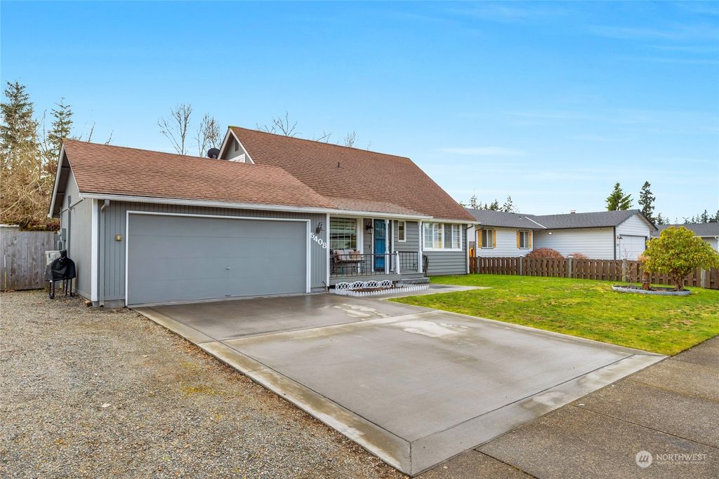 Photo of 5408 119th Place NE, Marysville, WA 98271 (MLS # 2193847)