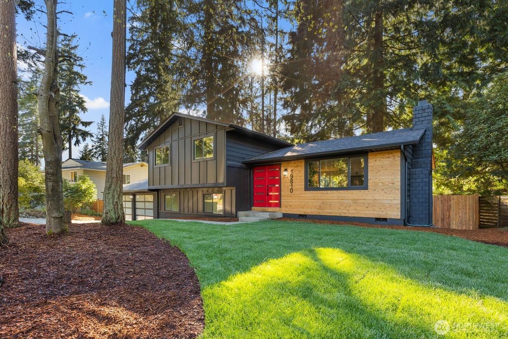 Photo of 19810 32nd Avenue SE, Bothell, WA 98012 (MLS # 2504307)