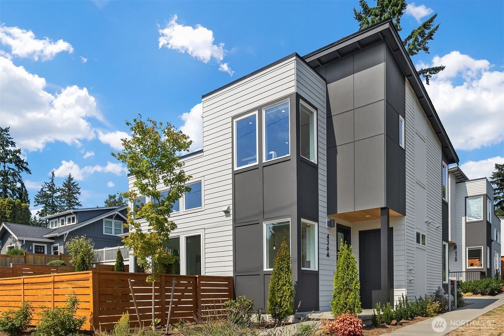 Photo of 436 10th Avenue #A, Kirkland, WA 98033 (MLS # 2427331)