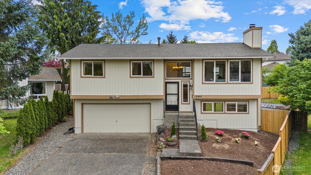 Photo of 12907 87th Avenue NE, Kirkland, WA 98034 (MLS # 2375601)