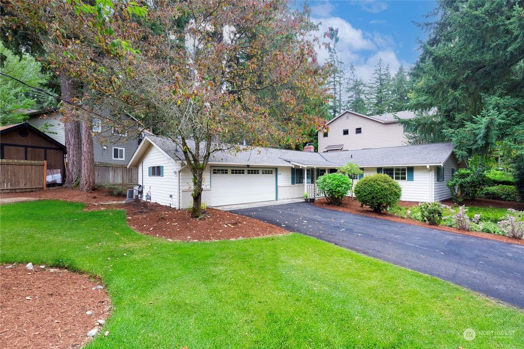 Photo of 4041 162nd Avenue SE, Bellevue, WA 98006 (MLS # 2169069)