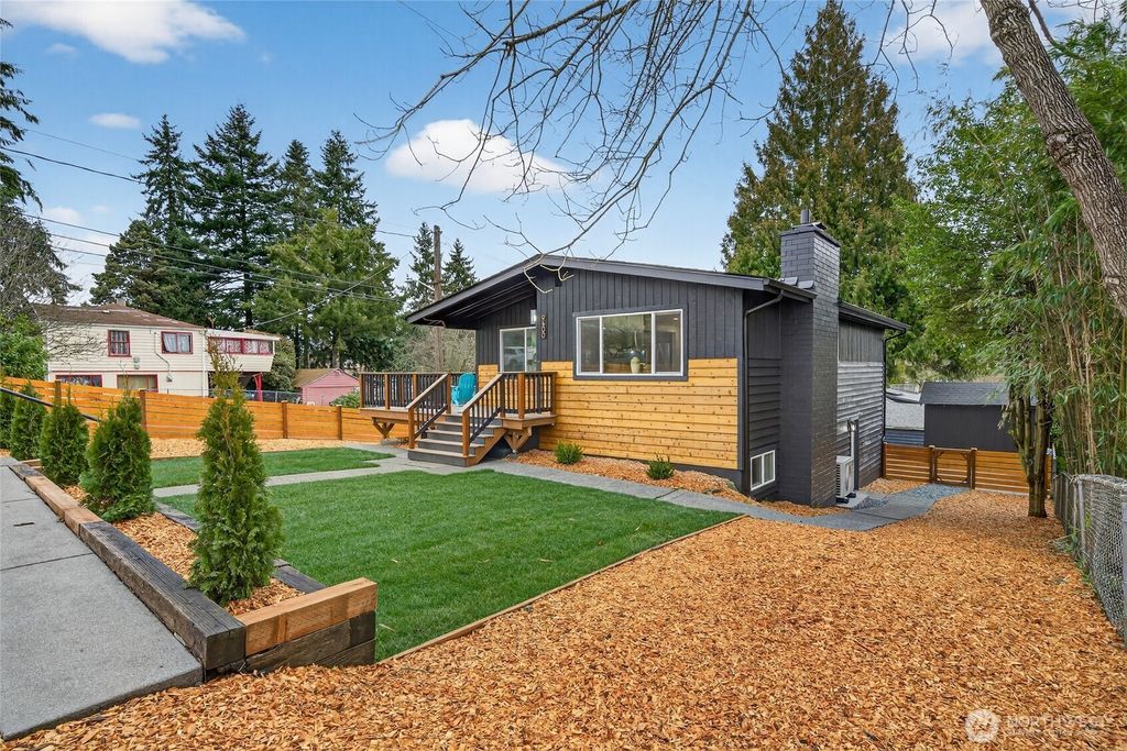 Photo of 9400 12th Avenue SW, Seattle, WA 98106 (MLS # 2487979)